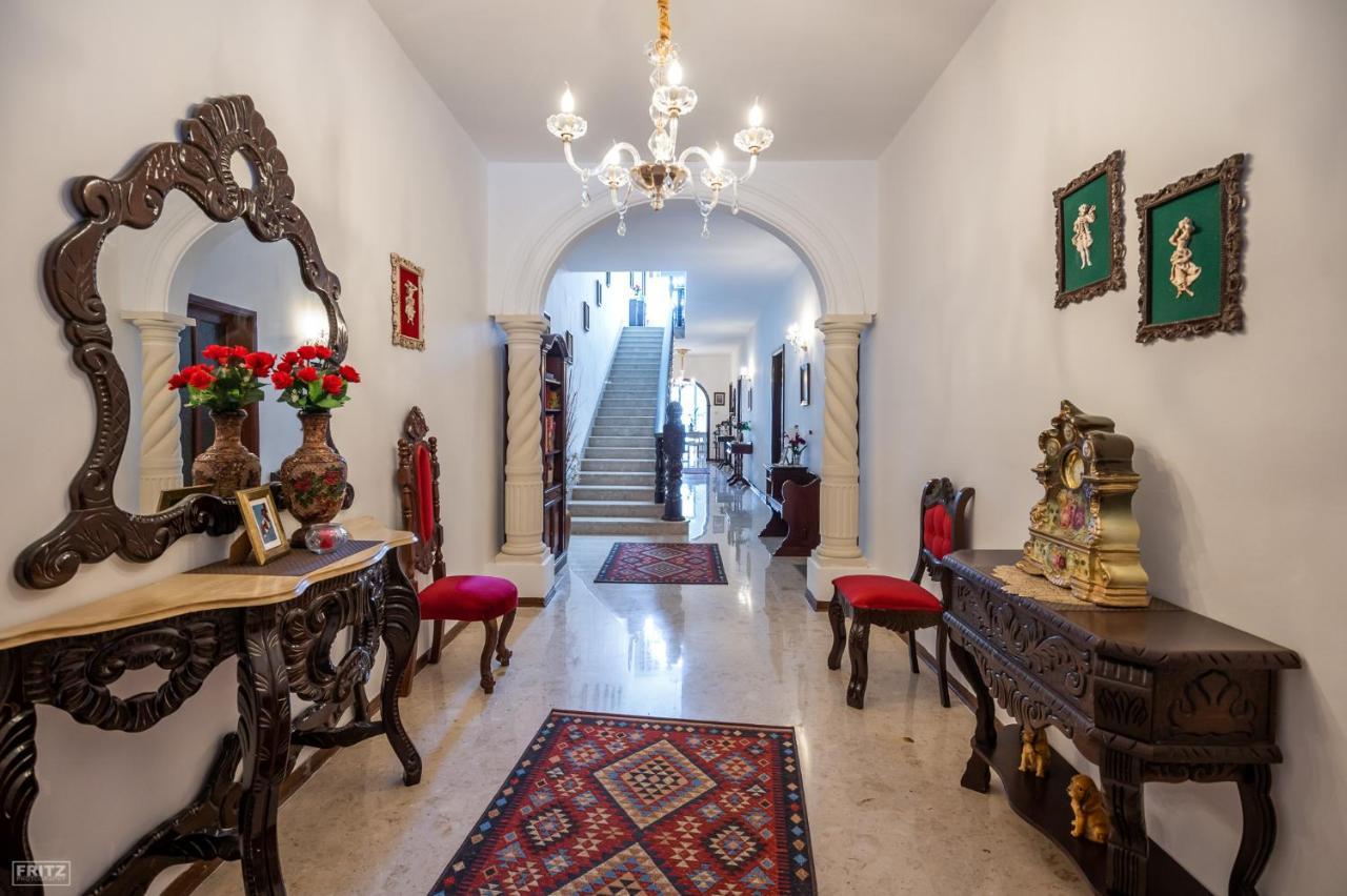 Close To Airport, Double Bedroom, Sofa-Bed, Private Bathroom For Adults And Children Aged 10 And Over Only Gudja Dış mekan fotoğraf